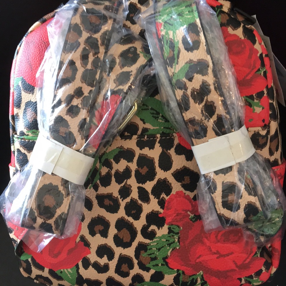 Betsey Johnson Leopard & Roses  Backpack pockets - Picture 3 of 4
